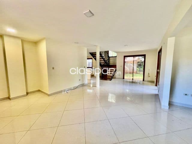 Duplex en Fernando de la Mora Norte, Condominio Cerrado
