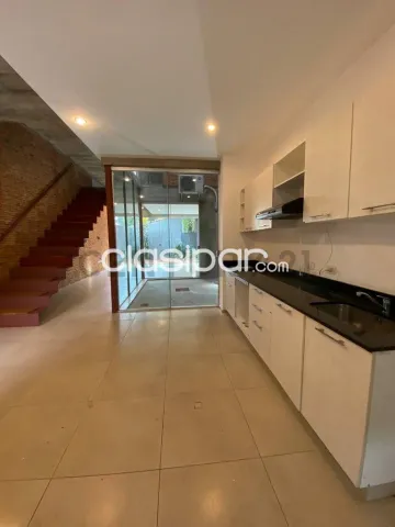 Hermoso duplex sobre la avenida venezuela, foto 3