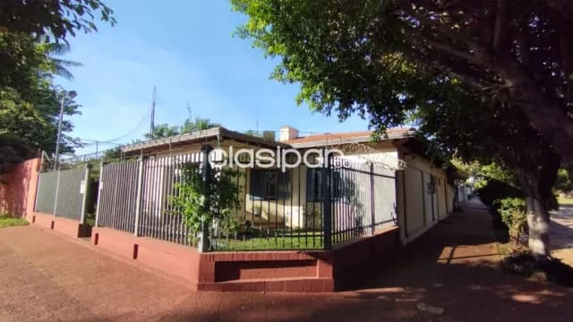 Casa en Luque zona colegio de policias cod 3266 — foto 2