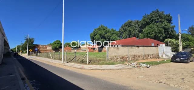Amplio terreno en el inicio del puente héroes del chaco en venta, foto 2