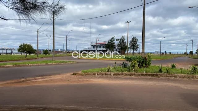 Terreno ubicado frente a la costanera del barrio Mboi Ka’e, foto 3