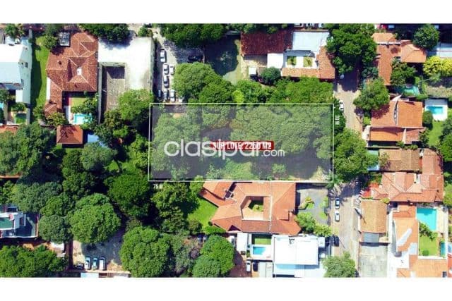 Amplio terreno- b° mcal. Estigarribia-asu