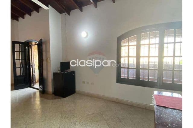 de Residencia en San Lorenzo: Lujo y Comodidad en un Entorno Privado — foto 1