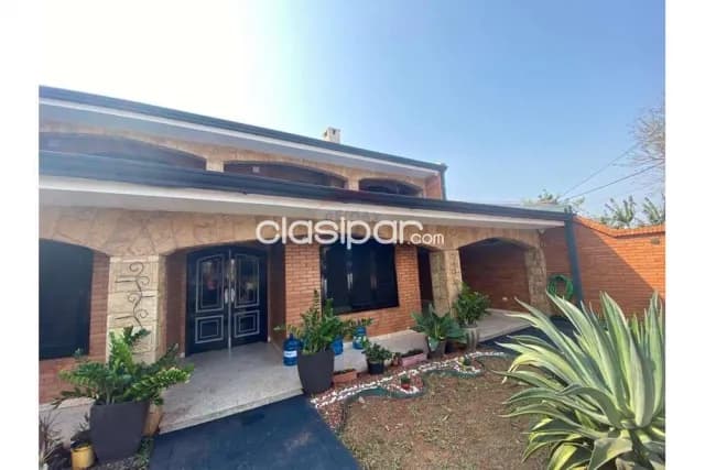 de Residencia en San Lorenzo: Lujo y Comodidad en un Entorno Privado — foto 4
