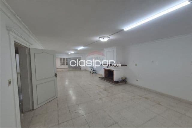 Amplia residencia 7 dormitorios en Las Mercedes ✨