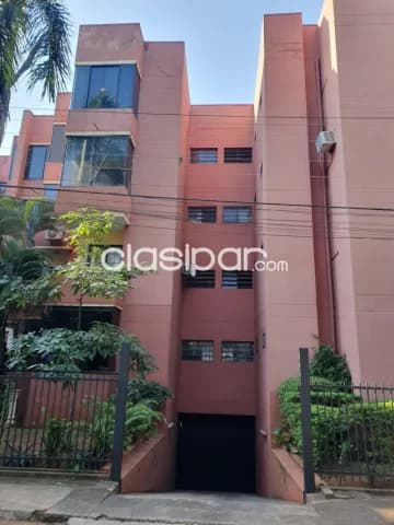 amplio departamento de tres dormitorios en Fernando de la Mora, foto 3