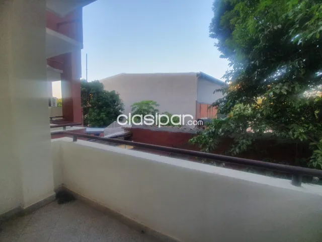 amplio departamento de tres dormitorios en Fernando de la Mora, foto 5