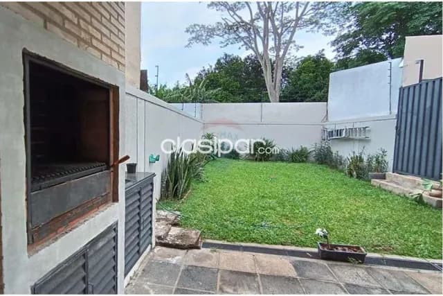 Casa con piscina en Luque zona CONMEBOL, foto 3