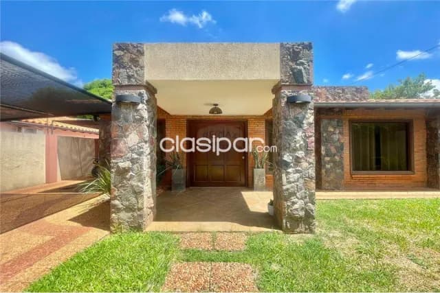 En venta residencia con inmejorable ubicación, villa adela - Luque — foto 4