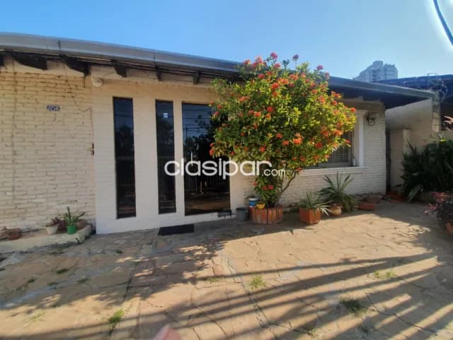 Terreno con casa a refaccionar o demoler en zona de Trinidad, foto 3