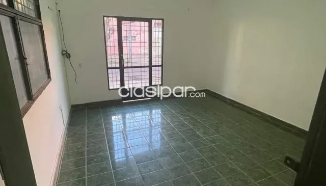 Prox. Rca. Argentina, justicia electoral: 450m2, + oficina p/ desposito y mercaderías — foto 3