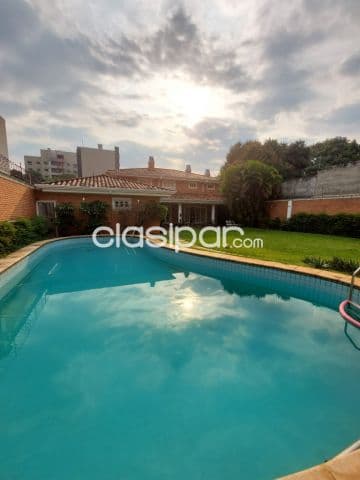 Oferta vendo casa en bo. Mcal. Estigarribia
