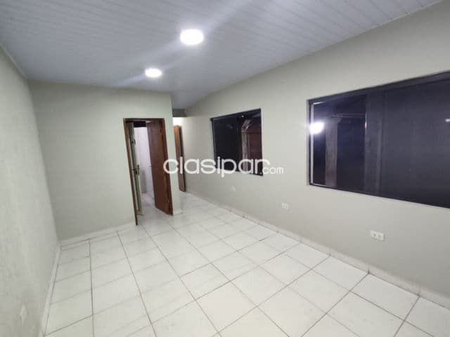 Deposito en lambare barrio puerto pabla cod 3992 — foto 1