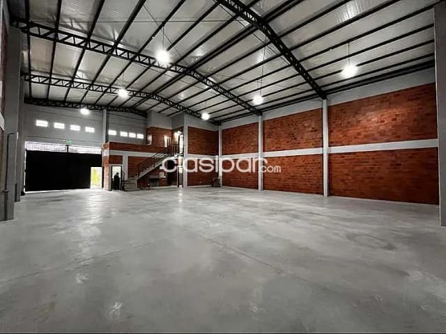 con Renta de Depósito de 400m2 en MRA, foto 3