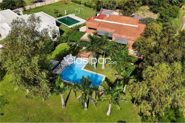 Lujosa residencia en surubii. Mariano Roque Alonso — foto 5