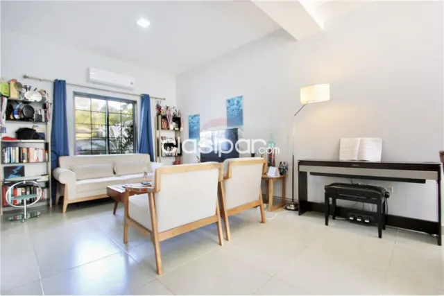 Dúplex con Piscina en Venta — foto 3