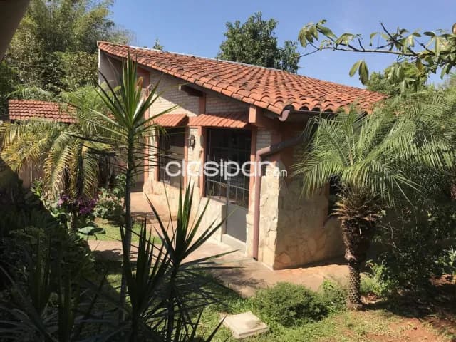 Guarambaré, hermosa y única residencia en su estado, foto 2