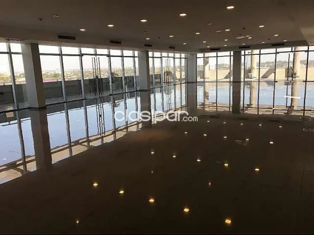 Oficina Corporativa 117m2 en el Edificio Sky Center, Bo. Villa Morra — foto 2