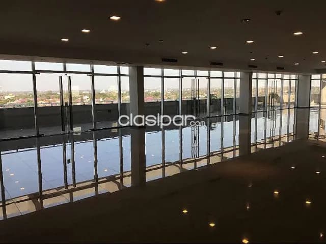 Oficina Corporativa 1559m2 en el Edificio Sky Center, Bo. Villa Morra, foto 3