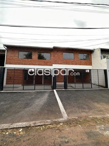 O vendo duplex en asuncion barrio obrero cod 4210
