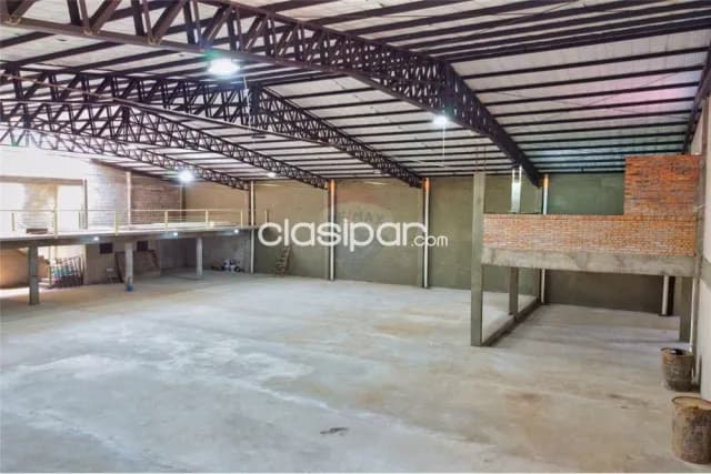 San Lorenzo: Deposito industrial + showroom, 1.000 m2, pci, oficinas, multiuso — foto 4