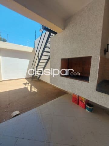 Duplex con renta en bo. Sta. Librada, Asunción