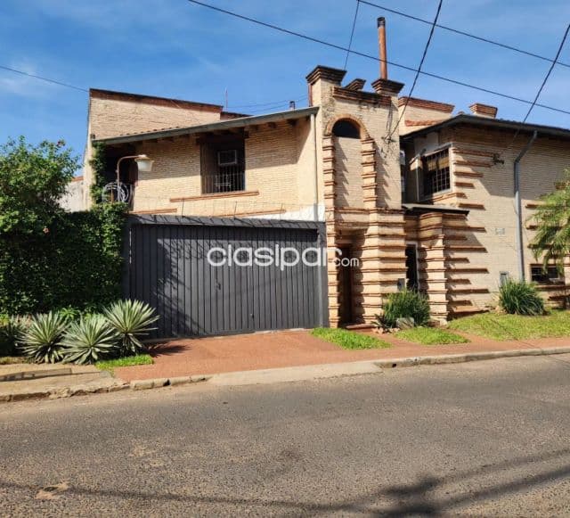 duplex de 3 dormitorios en barrio Herrera