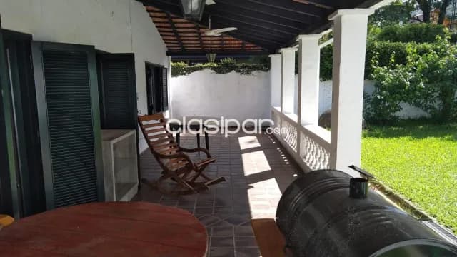 Casa en bo. Mburucuya, toda en planta baja, foto 3