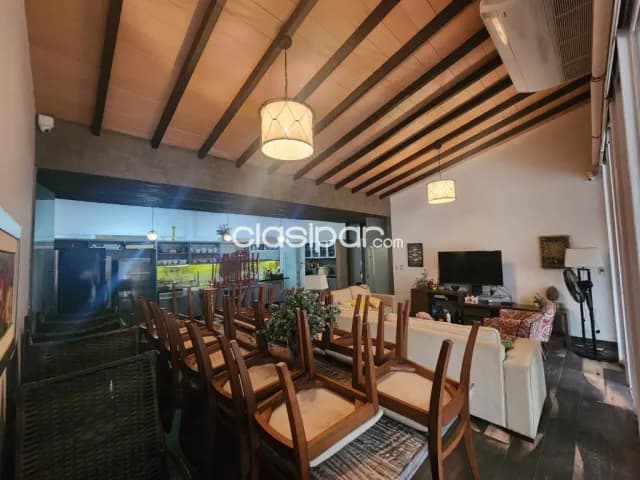 Casa de 4 Dormitorios en San Bernardino, Zona Casco Antiguo - LHO6371802 — foto 4