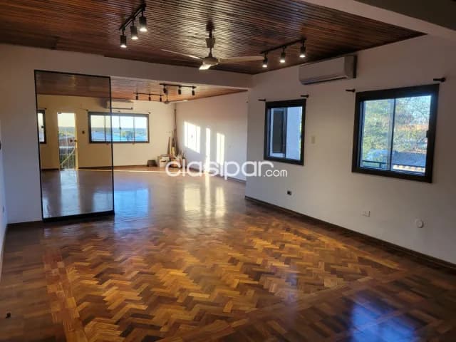 Las Mercedes alquilar / venta: Confortable residencia, 3 a 5 dormit, quincho, piscina, foto 4