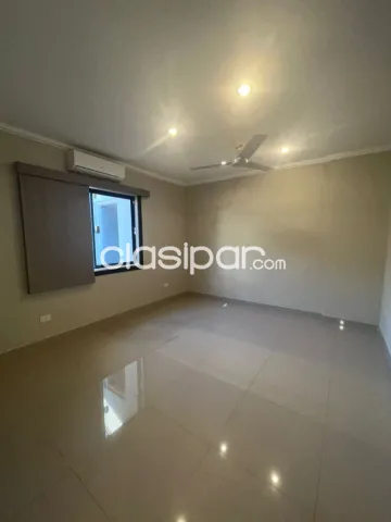 Importante casona ideal p/ consultorio, empresariales, restaurante, cafetería, etc, foto 4