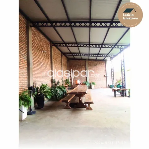 Coronel oviedo - vendo casa con salones en el centro de la ciudad, foto 2