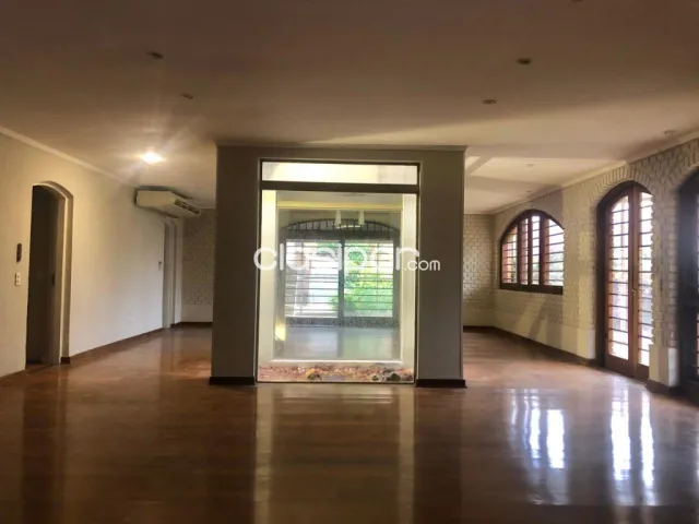 Villa Morra: Elegante residencia, 4 suites, escritorio, ascensor, gran jardín, 2.500 usd, foto 4