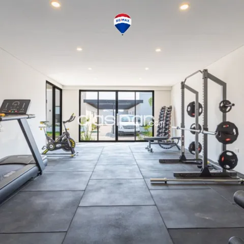EN VENTA casa de 2 plantas CON PISCINA — foto 5