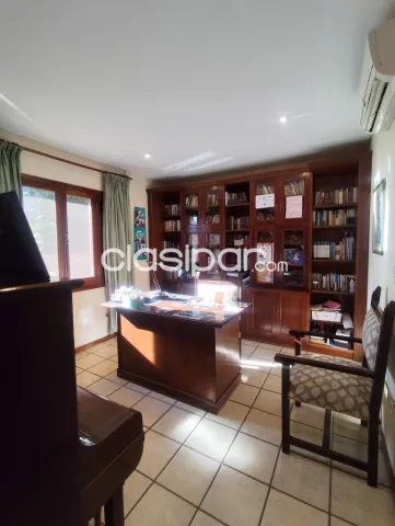 Residencia con piscina en Fernando de la Mora 1620 m2 — foto 4