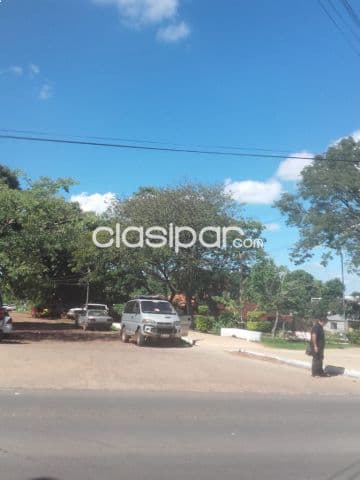 TERRENO en San LorenzoEN ESQUINA, especial para negocio o duplex por este mes