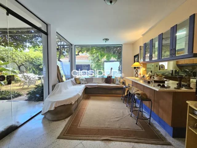 Tu nuevo hogar! Residencia en esquina de 4 habitaciones, foto 4