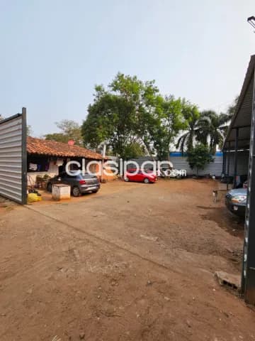 Propiedad con salones comerciales y departamentos en Villa Elisa zona Colegiales, foto 2