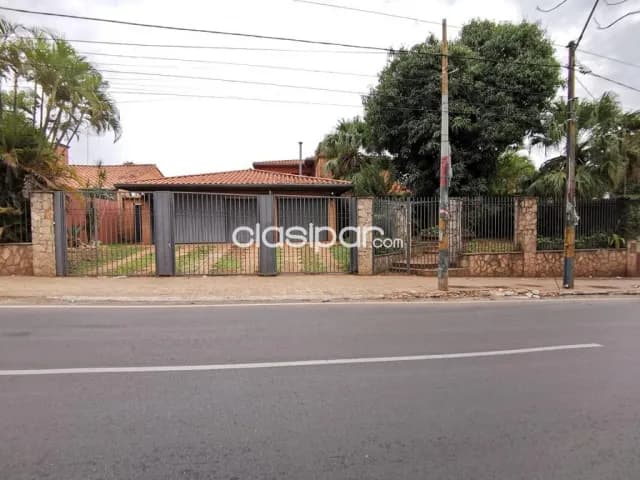 Avda. Médicos del chaco y eusebio ayala: Confortable residencia (de calle a calle), foto 2
