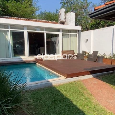 🏡 en venta hermosa residencia en el barrio Jara