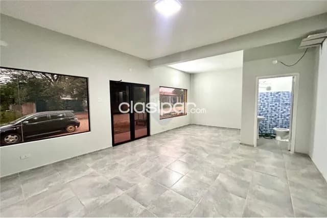 Local comercial a estrenar en limpio — foto 2