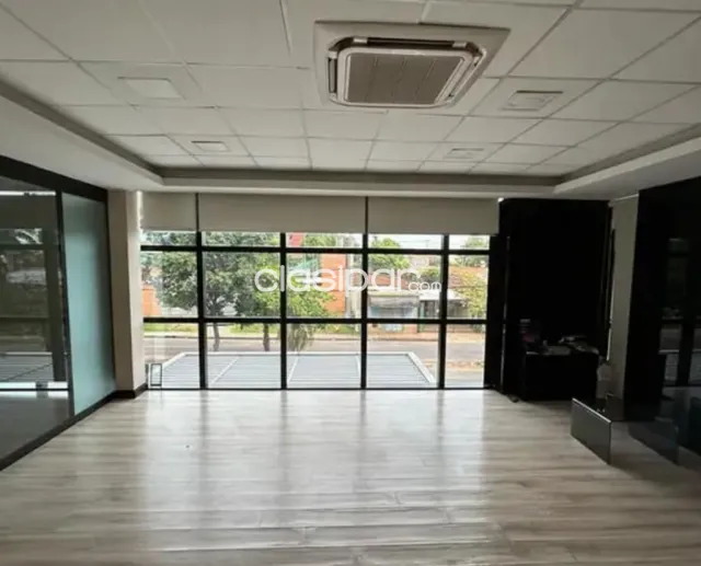 Show room + deposito, 1.500 m2: Z/ shop. Km 5, secret. Nac. De deportes, ambientes climati, foto 2