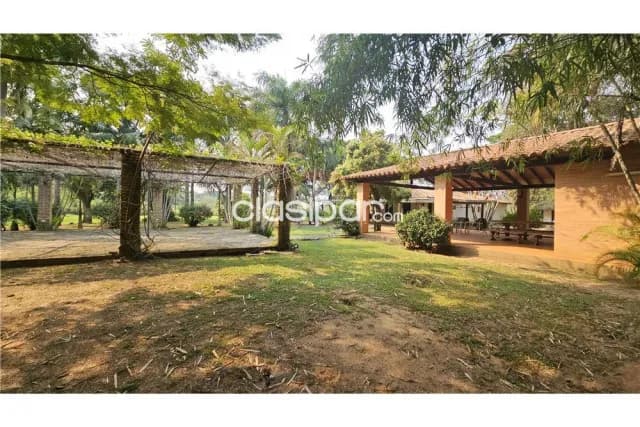 Propiedad de 55 has con 2 casas, arroyo, piscina con filtro, tajamar y generador ele, foto 3