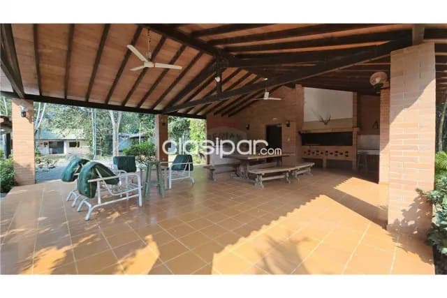 Propiedad de 55 has con 2 casas, arroyo, piscina con filtro, tajamar y generador ele, foto 4