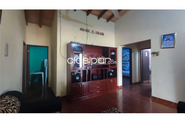 VENDE casa en Capiatá, zona Álamo — foto 4