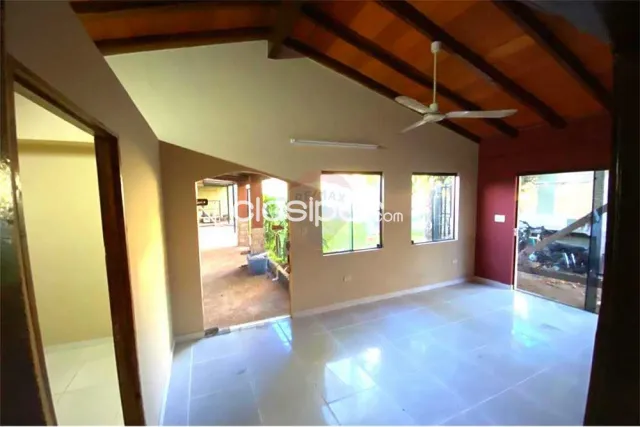 Amplia casa más departamento en 3 bocas, foto 4