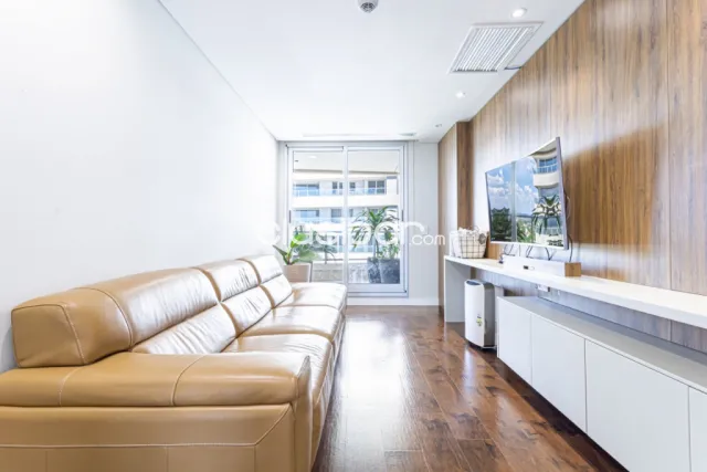 semi piso de 240 m2 propios en el palacio de los patos, barrio sta Trinidad — foto 5