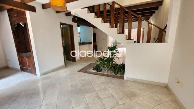 Dúplex en Asunción Barrio Mburucuya, en Condominio