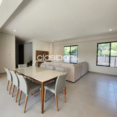 Hermosa residencia en sanber a 100 mts de la avenida schaerer — foto 5