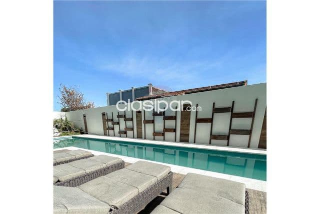 Fino Departamento de 223 mts2 en Villamorra — foto 1